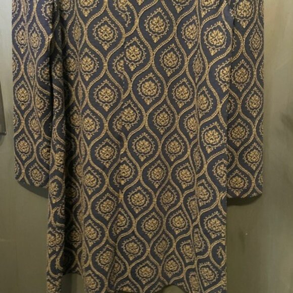 Retro Medallion Jacquard Puff Sleeve Shift Dress - Picture 13 of 16